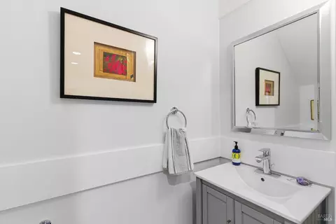 Bath - 52 Park Ter, Mill Valley, CA 94941 photo 1 of 5