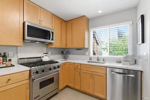 Kitchen - 52 Park Ter, Mill Valley, CA 94941 photo 1 of 3