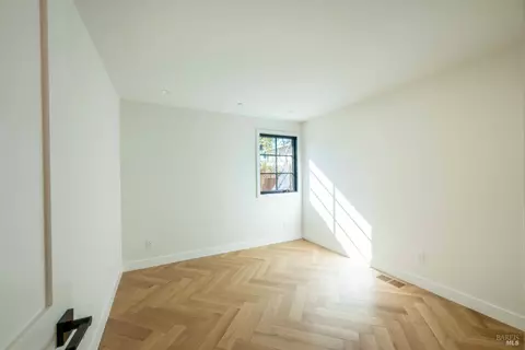 Bedroom - 851 Second St E, Sonoma, CA 95476 photo 3 of 5