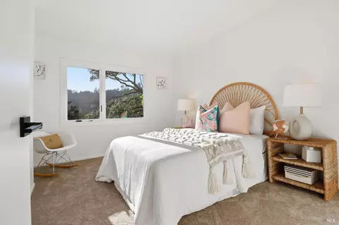 Bedroom - 19 Cushing Dr, Mill Valley, CA 94941 photo 4 of 11