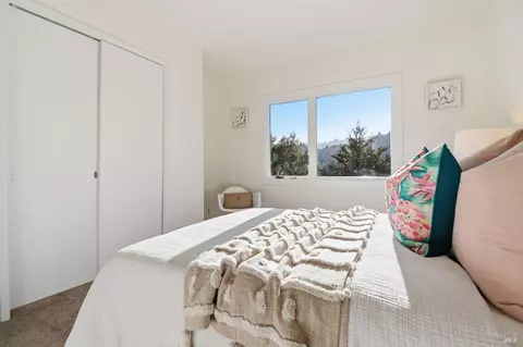 Bedroom - 19 Cushing Dr, Mill Valley, CA 94941 photo 3 of 11