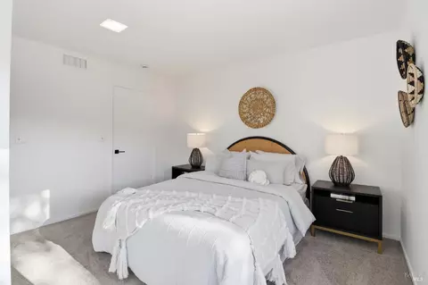 Bedroom - 19 Cushing Dr, Mill Valley, CA 94941 photo 8 of 11