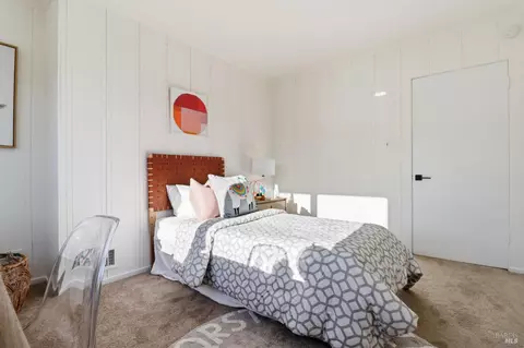 Bedroom - 19 Cushing Dr, Mill Valley, CA 94941 photo 2 of 11