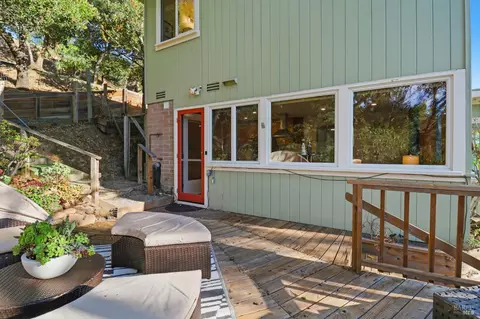 Exterior - 19 Cushing Dr, Mill Valley, CA 94941 photo 7 of 16