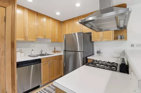 Kitchen - 19 Cushing Dr, Mill Valley, CA 94941 photo 6 of 6