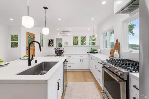 64 Mountain View Rd, Fairfax, CA 94930 photo 4