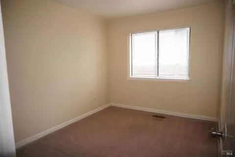 Bedroom - 1048 Topsail Dr, Vallejo, CA 94591 photo 1 of 3