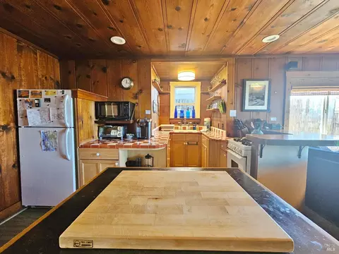 Kitchen - 2935 Alleen Ave, Bodega Bay, CA 94923 photo 3 of 7