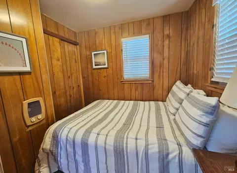 Bedroom - 2935 Alleen Ave, Bodega Bay, CA 94923 photo 1 of 3