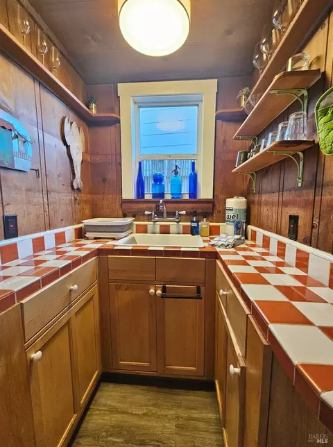 Kitchen - 2935 Alleen Ave, Bodega Bay, CA 94923 photo 5 of 7