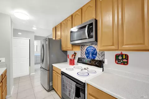 2051 Thrush Way, Fairfield, CA 94533 photo 18