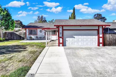 2051 Thrush Way, Fairfield, CA 94533 photo 2