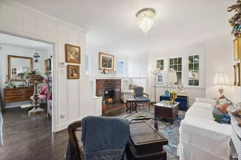 Living - 732 Wilson Ave, Vallejo, CA 94590 photo 2 of 3