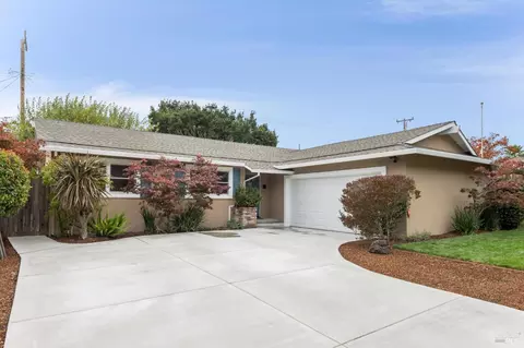 40 Taurus Dr, Novato, CA 94947