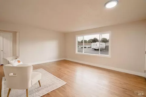 Living - 1005 Atherton St, Vallejo, CA 94590 photo 4 of 5