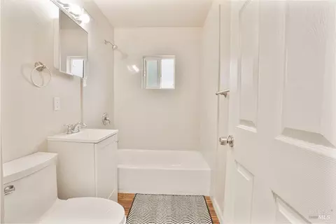 Bath - 1005 Atherton St, Vallejo, CA 94590 photo 1 of 2