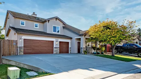 2025 Rehrmann Dr, Dixon, CA 95620