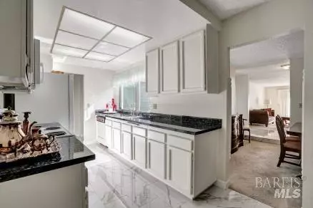 Kitchen - 2825 Sundown Cir, Fairfield, CA 94533 photo 2 of 3