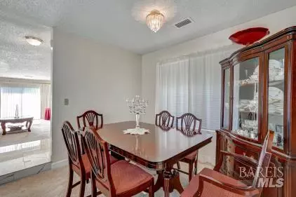 Dining - 2825 Sundown Cir, Fairfield, CA 94533 photo 3 of 3