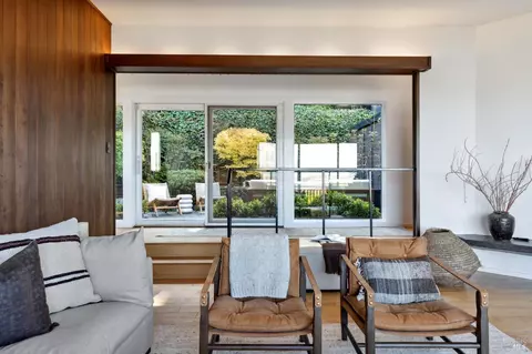 Living - 20 Crecienta Dr, Sausalito, CA 94965 photo 4 of 8