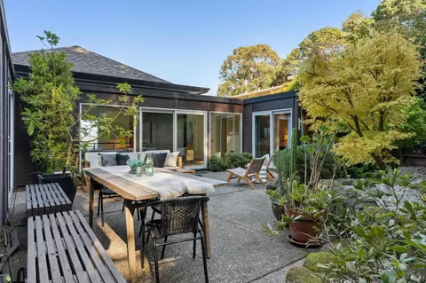 Exterior - 20 Crecienta Dr, Sausalito, CA 94965 photo 6 of 13
