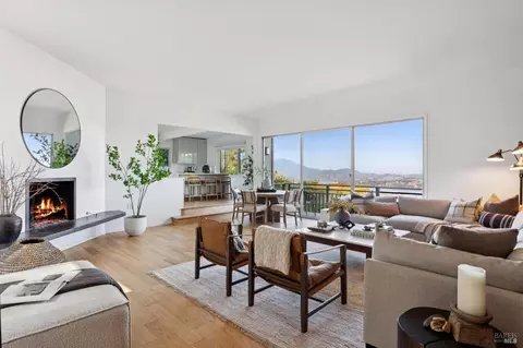 Living - 20 Crecienta Dr, Sausalito, CA 94965 photo 3 of 8