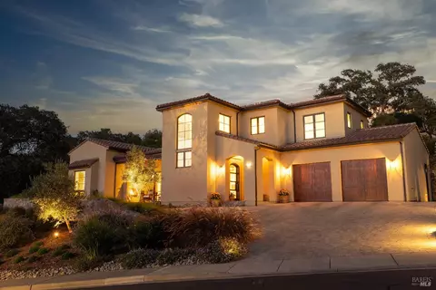 1101 Castle Oaks Dr, Napa, CA 94558