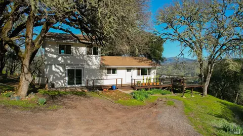 8500 Black Bart Trl, Redwood Valley, CA 95470