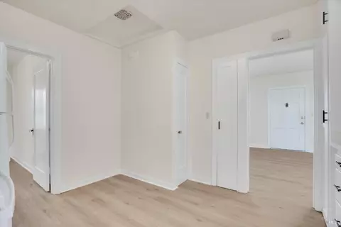 Entry Way - 323 Hampshire St, Vallejo, CA 94590 photo 2 of 3