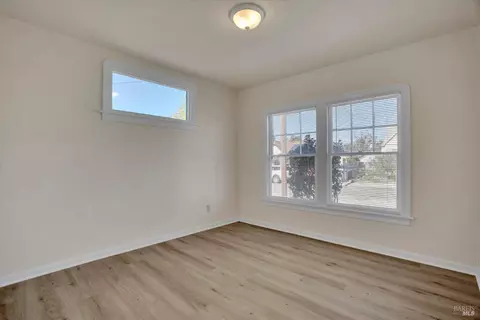 Bedroom - 323 Hampshire St, Vallejo, CA 94590 photo 2 of 3
