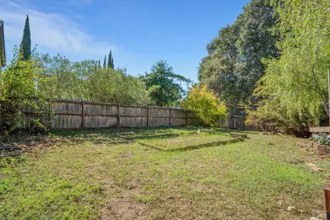 Exterior - 323 Hampshire St, Vallejo, CA 94590 photo 9 of 10