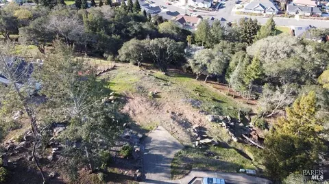 3816 Clear Rdg, Santa Rosa, CA 95404