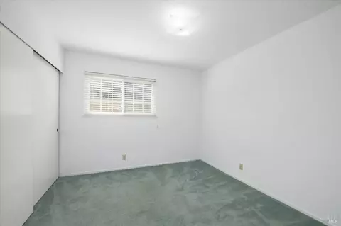 Bedroom - 911 Falcon Dr, Vallejo, CA 94589 photo 1 of 7