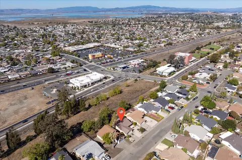 View/Area - 911 Falcon Dr, Vallejo, CA 94589 photo 4 of 6
