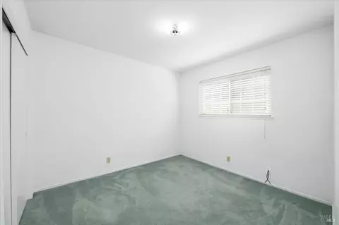 Bedroom - 911 Falcon Dr, Vallejo, CA 94589 photo 7 of 7