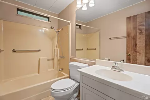 66 Bonita Pl, Ukiah, CA 95482 photo 7