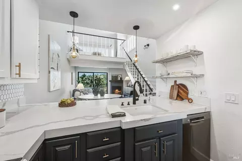 945 Via Casitas #248, Greenbrae, CA 94904
