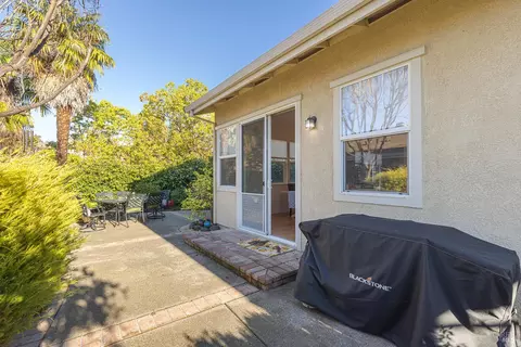 Exterior - 4 Firefly Ln, Napa, CA 94558 photo 5 of 10