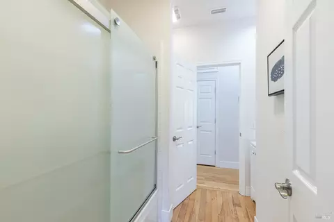 Entry Way - 4 Firefly Ln, Napa, CA 94558 photo 2 of 2