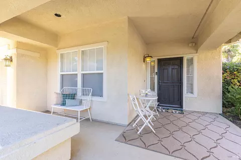 Exterior - 4 Firefly Ln, Napa, CA 94558 photo 4 of 10