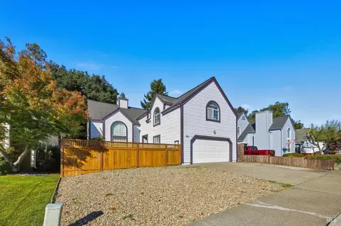1617 Gamay St, Santa Rosa, CA 95403