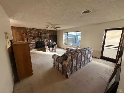 Living - 101 University Ave, Vallejo, CA 94591 photo 2 of 2