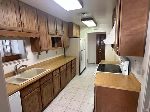 Kitchen - 101 University Ave, Vallejo, CA 94591 photo 2 of 2