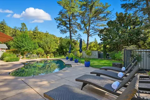 5251 Dry Creek Rd, Napa, CA 94558