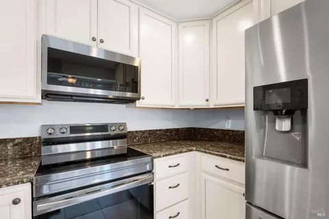 Kitchen - 313 Timber Dr, Vacaville, CA 95688 photo 4 of 4