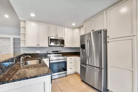 Kitchen - 313 Timber Dr, Vacaville, CA 95688 photo 2 of 4