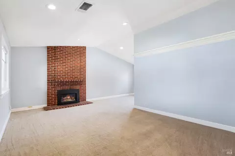 Living - 313 Timber Dr, Vacaville, CA 95688 photo 5 of 7