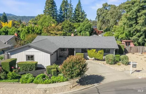 2470 Gina Dr, Napa, CA 94558