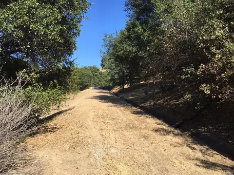 2024 Pinecrest Ct, Vacaville, CA 95688 photo 4
