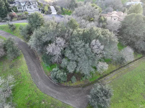2024 Pinecrest Ct, Vacaville, CA 95688 photo 12